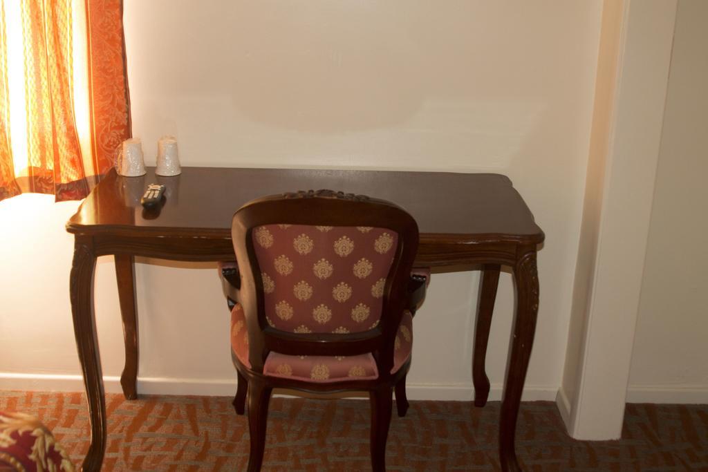 Lido Hotel Huntington Park Δωμάτιο φωτογραφία